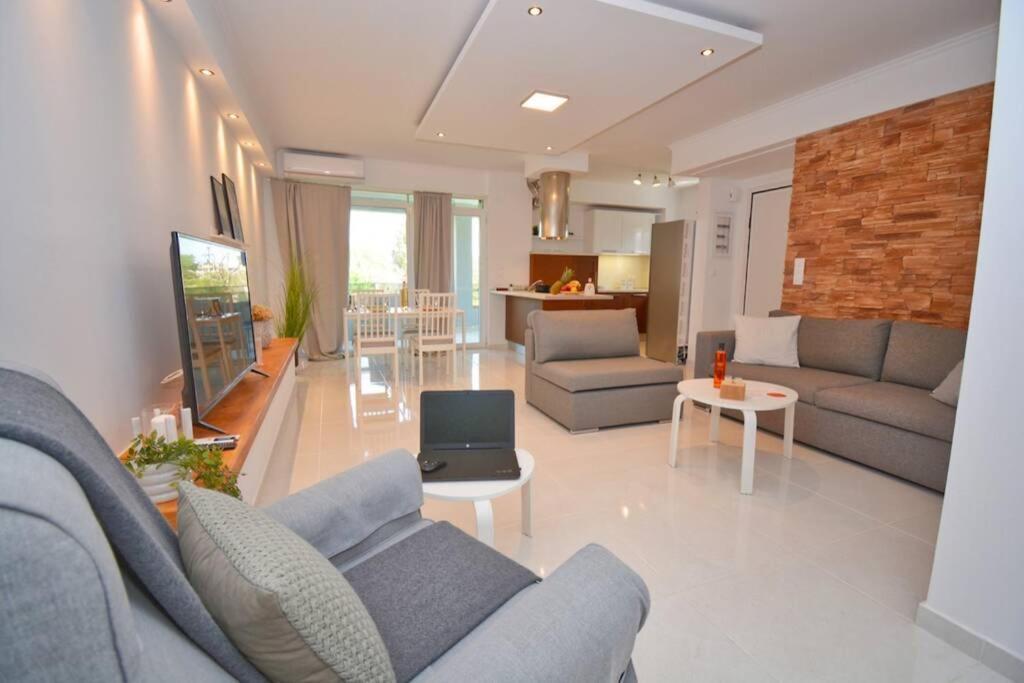 Potamos Deluxe White Apartment Exteriör bild